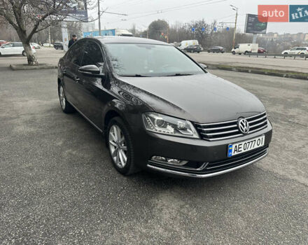 Коричневый Фольксваген Пассат, объемом двигателя 1.8 л и пробегом 107 тыс. км за 11500 $, фото 1 на Automoto.ua