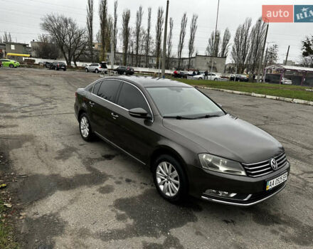 Коричневый Фольксваген Пассат, объемом двигателя 1.78 л и пробегом 196 тыс. км за 8500 $, фото 1 на Automoto.ua