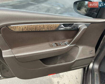 Коричневий Фольксваген Пассат, об'ємом двигуна 1.8 л та пробігом 249 тис. км за 11000 $, фото 22 на Automoto.ua