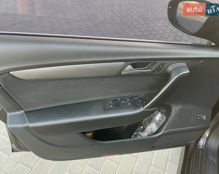 Коричневий Фольксваген Пассат, об'ємом двигуна 1.6 л та пробігом 280 тис. км за 9500 $, фото 18 на Automoto.ua