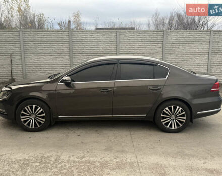 Коричневый Фольксваген Пассат, объемом двигателя 1.8 л и пробегом 242 тыс. км за 11000 $, фото 5 на Automoto.ua
