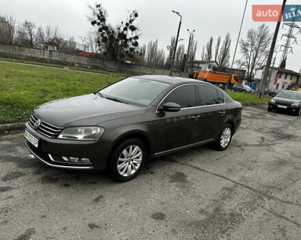 Коричневый Фольксваген Пассат, объемом двигателя 1.78 л и пробегом 196 тыс. км за 8500 $, фото 19 на Automoto.ua