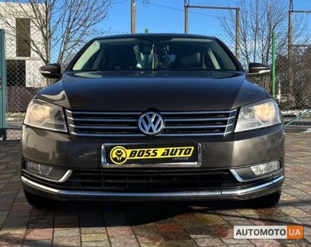 Коричневый Фольксваген Пассат, объемом двигателя 1.6 л и пробегом 249 тыс. км за 9999 $, фото 1 на Automoto.ua