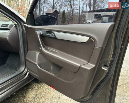 Коричневый Фольксваген Пассат, объемом двигателя 1.97 л и пробегом 209 тыс. км за 10950 $, фото 31 на Automoto.ua