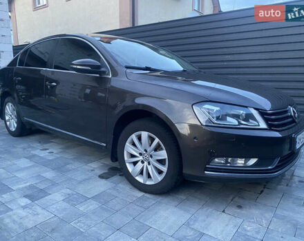 Фольксваген Пассат 2013 в Житомире на Automoto.ua Коричневый Фольксваген Пассат, объемом двигателя 2 л и пробегом 292 тыс. км за 11500 $, фото 1 на Automoto.ua