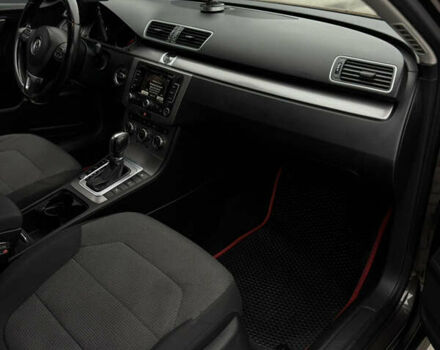 Коричневый Фольксваген Пассат, объемом двигателя 1.97 л и пробегом 301 тыс. км за 12500 $, фото 10 на Automoto.ua