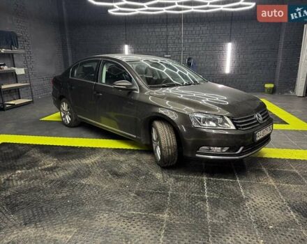 Коричневый Фольксваген Пассат, объемом двигателя 1.8 л и пробегом 104 тыс. км за 10999 $, фото 1 на Automoto.ua