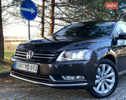 Коричневий Фольксваген Пассат, об'ємом двигуна 1.8 л та пробігом 335 тис. км за 8800 $, фото 12 на Automoto.ua
