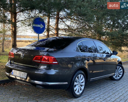 Коричневый Фольксваген Пассат, объемом двигателя 1.8 л и пробегом 330 тыс. км за 8999 $, фото 2 на Automoto.ua