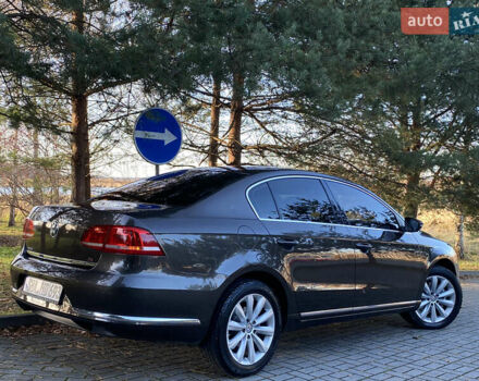 Коричневий Фольксваген Пассат, об'ємом двигуна 1.8 л та пробігом 335 тис. км за 8800 $, фото 19 на Automoto.ua