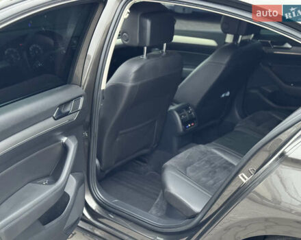 Коричневый Фольксваген Пассат, объемом двигателя 2 л и пробегом 200 тыс. км за 15950 $, фото 18 на Automoto.ua