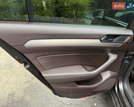 Коричневый Фольксваген Пассат, объемом двигателя 2 л и пробегом 226 тыс. км за 17990 $, фото 4 на Automoto.ua