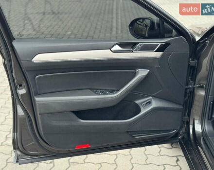 Коричневый Фольксваген Пассат, объемом двигателя 2 л и пробегом 200 тыс. км за 15950 $, фото 14 на Automoto.ua