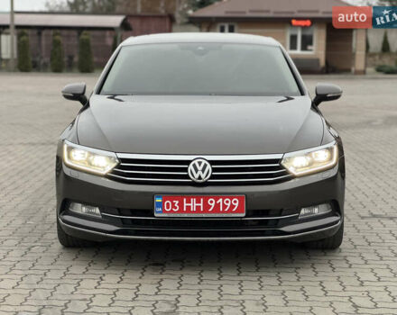 Коричневый Фольксваген Пассат, объемом двигателя 2 л и пробегом 200 тыс. км за 15950 $, фото 3 на Automoto.ua