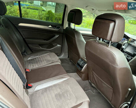 Коричневый Фольксваген Пассат, объемом двигателя 2 л и пробегом 226 тыс. км за 17990 $, фото 9 на Automoto.ua