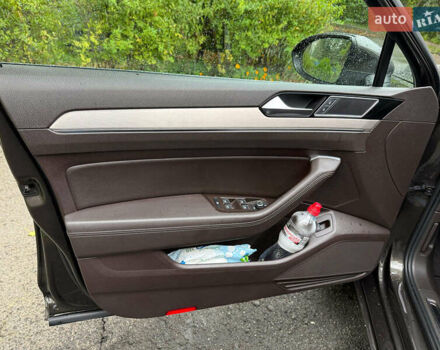 Коричневый Фольксваген Пассат, объемом двигателя 2 л и пробегом 226 тыс. км за 17990 $, фото 20 на Automoto.ua