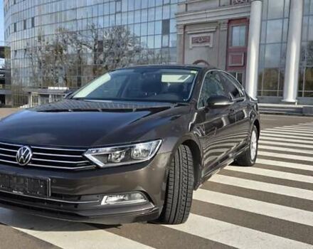 Коричневый Фольксваген Пассат, объемом двигателя 1.6 л и пробегом 220 тыс. км за 16000 $, фото 1 на Automoto.ua