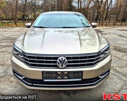 Коричневый Фольксваген Пассат, объемом двигателя 1.8 л и пробегом 195 тыс. км за 11900 $, фото 1 на Automoto.ua