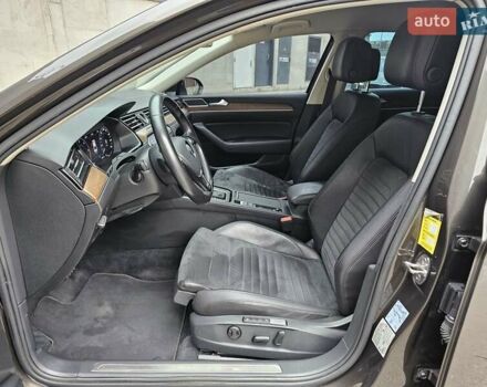 Коричневий Фольксваген Пассат, об'ємом двигуна 1.97 л та пробігом 188 тис. км за 19999 $, фото 19 на Automoto.ua