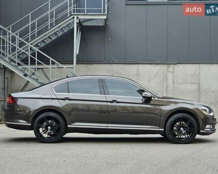 Коричневий Фольксваген Пассат, об'ємом двигуна 1.97 л та пробігом 188 тис. км за 19999 $, фото 5 на Automoto.ua