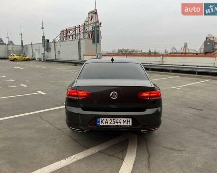 Коричневый Фольксваген Пассат, объемом двигателя 1.97 л и пробегом 185 тыс. км за 17000 $, фото 7 на Automoto.ua