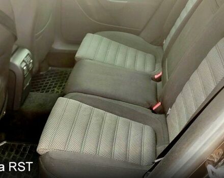 Коричневий Фольксваген Пассат, об'ємом двигуна 2 л та пробігом 210 тис. км за 5200 $, фото 7 на Automoto.ua