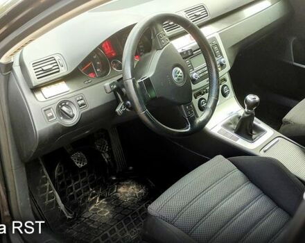 Коричневий Фольксваген Пассат, об'ємом двигуна 2 л та пробігом 210 тис. км за 5200 $, фото 5 на Automoto.ua