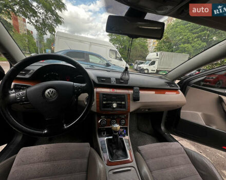 Коричневий Фольксваген Пассат, об'ємом двигуна 2 л та пробігом 300 тис. км за 5300 $, фото 6 на Automoto.ua