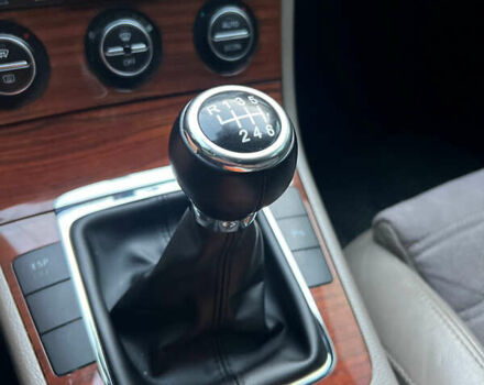 Коричневий Фольксваген Пассат, об'ємом двигуна 2 л та пробігом 300 тис. км за 5300 $, фото 16 на Automoto.ua