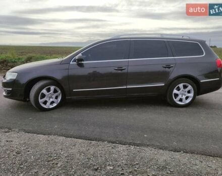 Коричневый Фольксваген Пассат, объемом двигателя 1.97 л и пробегом 264 тыс. км за 7200 $, фото 4 на Automoto.ua
