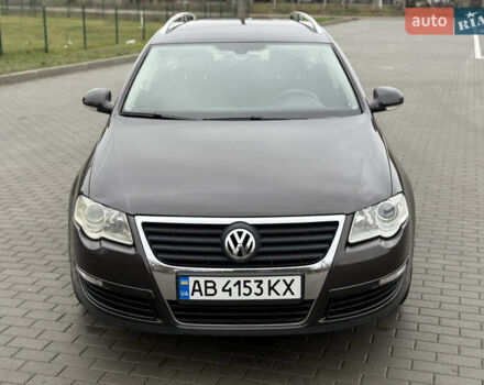 Коричневый Фольксваген Пассат, объемом двигателя 2 л и пробегом 280 тыс. км за 4999 $, фото 1 на Automoto.ua