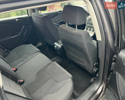 Коричневый Фольксваген Пассат, объемом двигателя 1.97 л и пробегом 183 тыс. км за 6500 $, фото 21 на Automoto.ua