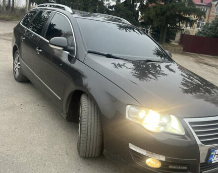 Коричневый Фольксваген Пассат, объемом двигателя 2 л и пробегом 295 тыс. км за 7200 $, фото 1 на Automoto.ua