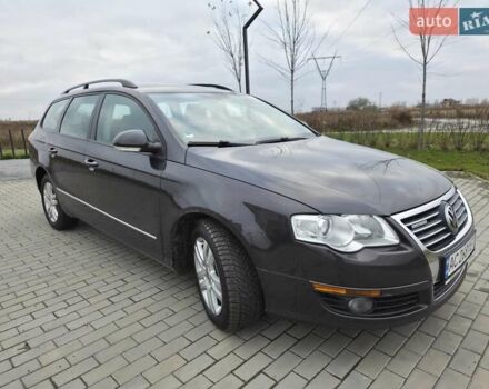 Коричневый Фольксваген Пассат, объемом двигателя 1.9 л и пробегом 241 тыс. км за 6200 $, фото 1 на Automoto.ua