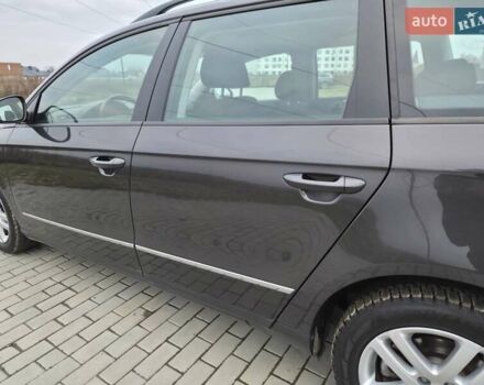 Коричневый Фольксваген Пассат, объемом двигателя 1.9 л и пробегом 241 тыс. км за 6200 $, фото 7 на Automoto.ua