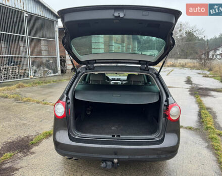 Коричневий Фольксваген Пассат, об'ємом двигуна 2 л та пробігом 262 тис. км за 5699 $, фото 23 на Automoto.ua