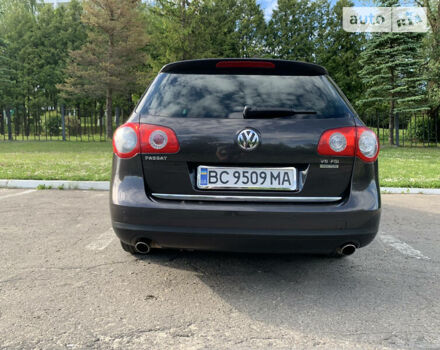 Коричневый Фольксваген Пассат, объемом двигателя 3.2 л и пробегом 421 тыс. км за 4000 $, фото 3 на Automoto.ua