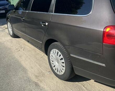 Коричневий Фольксваген Пассат, об'ємом двигуна 1.8 л та пробігом 276 тис. км за 6200 $, фото 4 на Automoto.ua