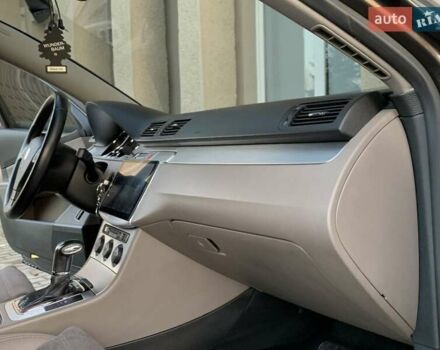 Коричневий Фольксваген Пассат, об'ємом двигуна 2 л та пробігом 293 тис. км за 7800 $, фото 1 на Automoto.ua