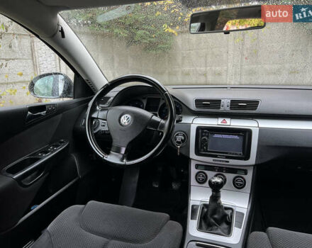 Фольксваген Пассат 2009 в Ровно на Automoto.ua Коричневый Фольксваген Пассат, объемом двигателя 1.9 л и пробегом 249 тыс. км за 5650 $, фото 14 на Automoto.ua