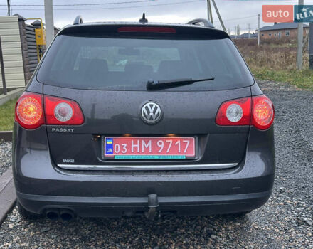 Коричневый Фольксваген Пассат, объемом двигателя 2 л и пробегом 340 тыс. км за 7700 $, фото 1 на Automoto.ua