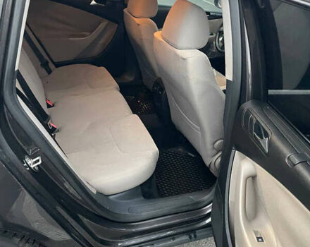 Коричневий Фольксваген Пассат, об'ємом двигуна 2 л та пробігом 291 тис. км за 7000 $, фото 12 на Automoto.ua