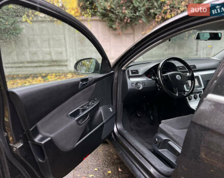 Фольксваген Пассат 2009 в Ровно на Automoto.ua Коричневый Фольксваген Пассат, объемом двигателя 1.9 л и пробегом 249 тыс. км за 5650 $, фото 9 на Automoto.ua