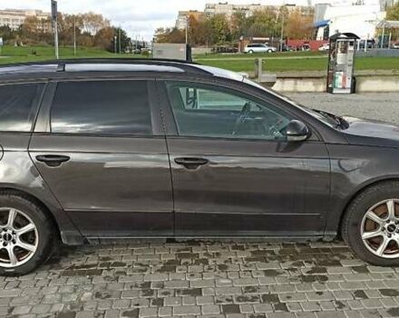 Коричневий Фольксваген Пассат, об'ємом двигуна 2 л та пробігом 391 тис. км за 6800 $, фото 1 на Automoto.ua