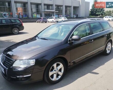 Коричневий Фольксваген Пассат, об'ємом двигуна 2 л та пробігом 249 тис. км за 9500 $, фото 2 на Automoto.ua