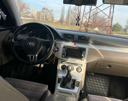 Коричневий Фольксваген Пассат, об'ємом двигуна 2 л та пробігом 267 тис. км за 7800 $, фото 5 на Automoto.ua