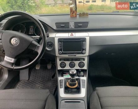 Коричневый Фольксваген Пассат, объемом двигателя 1.8 л и пробегом 217 тыс. км за 7800 $, фото 5 на Automoto.ua