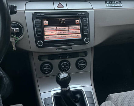 Коричневий Фольксваген Пассат, об'ємом двигуна 2 л та пробігом 291 тис. км за 7000 $, фото 16 на Automoto.ua