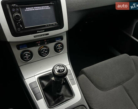 Фольксваген Пассат 2009 в Ровно на Automoto.ua Коричневый Фольксваген Пассат, объемом двигателя 1.9 л и пробегом 249 тыс. км за 5650 $, фото 26 на Automoto.ua