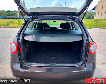 Коричневий Фольксваген Пассат, об'ємом двигуна 1.4 л та пробігом 215 тис. км за 7500 $, фото 12 на Automoto.ua